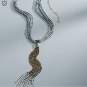 "Glowing" Premier Designs Necklace